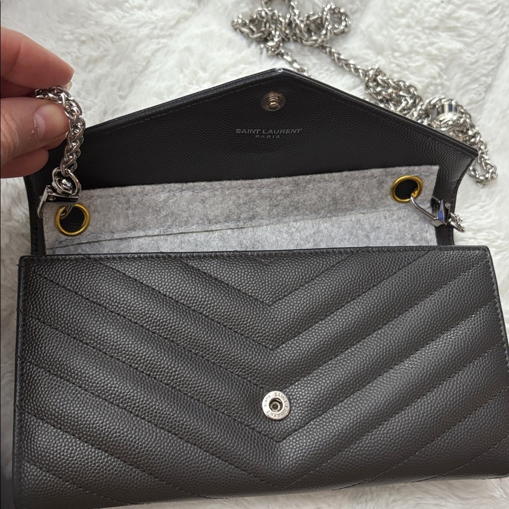 Yves Saint Laurent Gray Chevron Clutch with Silver Chain - Picture 16 of 16